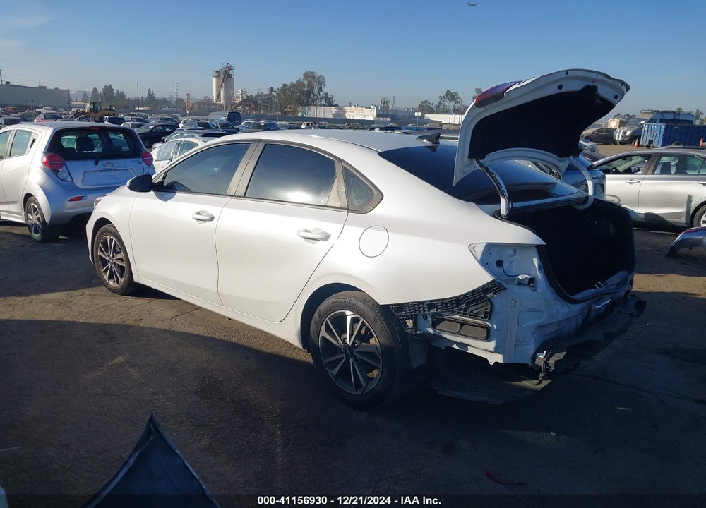2022 KIA FORTE VIN: 3KPF24AD3NE500651