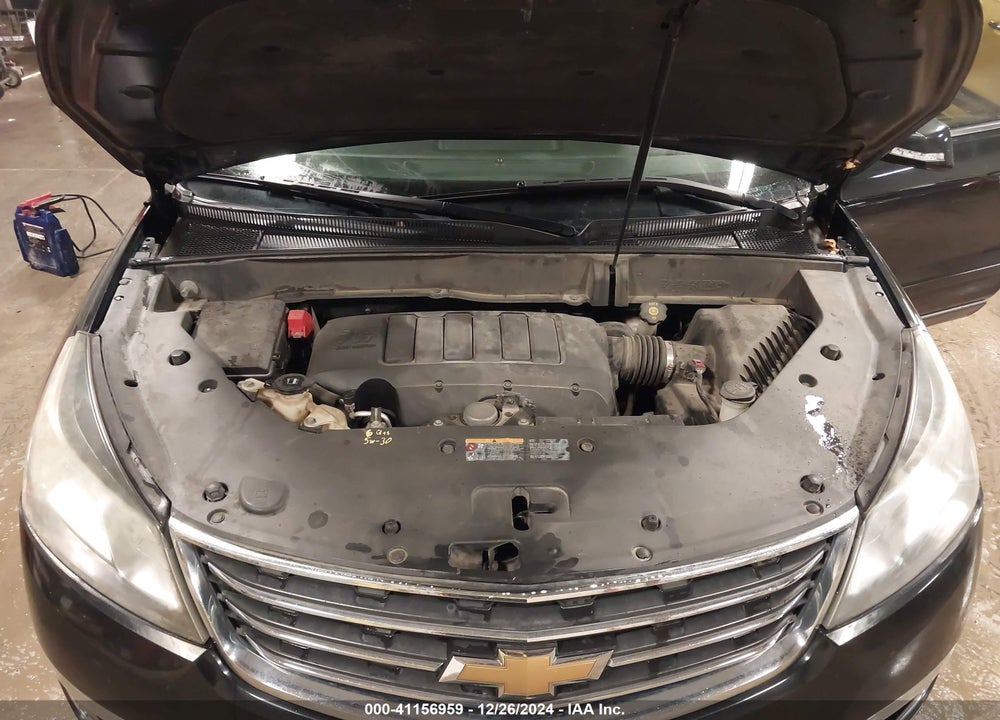 2015 CHEVROLET TRAVERSE 1LT VIN: 1GNKVGKD8FJ215901