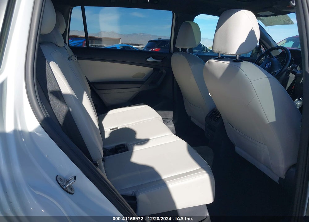 2021 VOLKSWAGEN TIGUAN VIN: 3VV2B7AX2MM017362