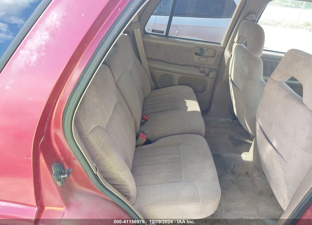 1997 CHEVROLET BLAZER LS VIN: 1GNDT13W2VK123350