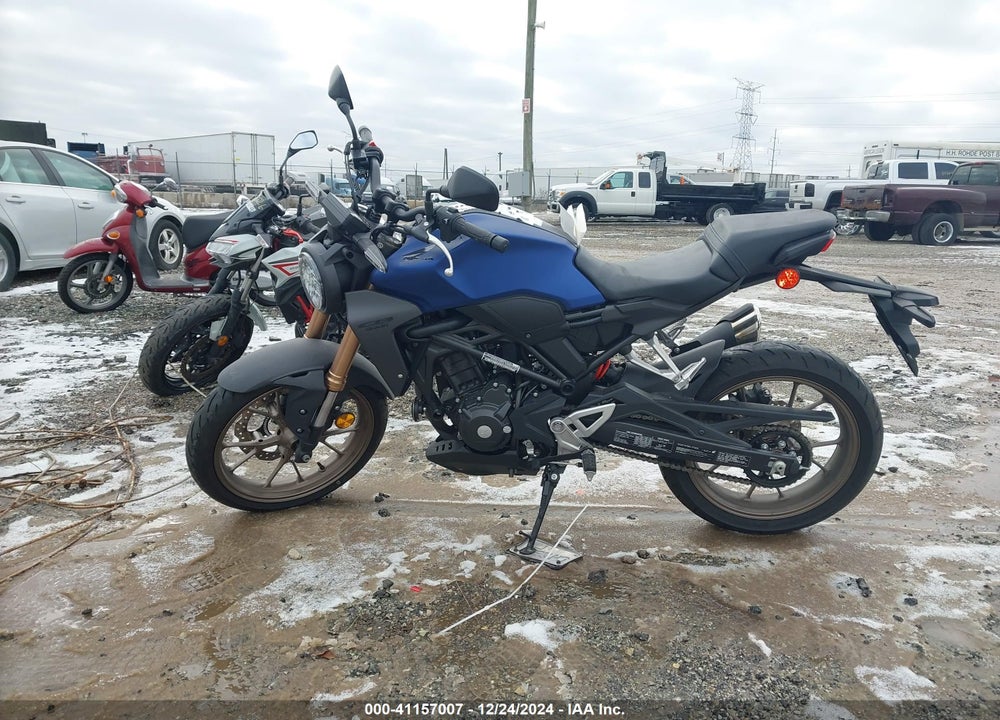 2021 HONDA CBF300 NA VIN: MLHNC5559M5100571