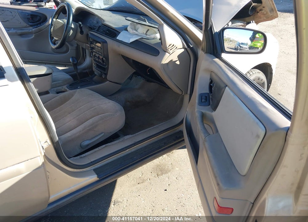 2005 CHEVROLET CLASSIC VIN: 1G1ND52F15M133495