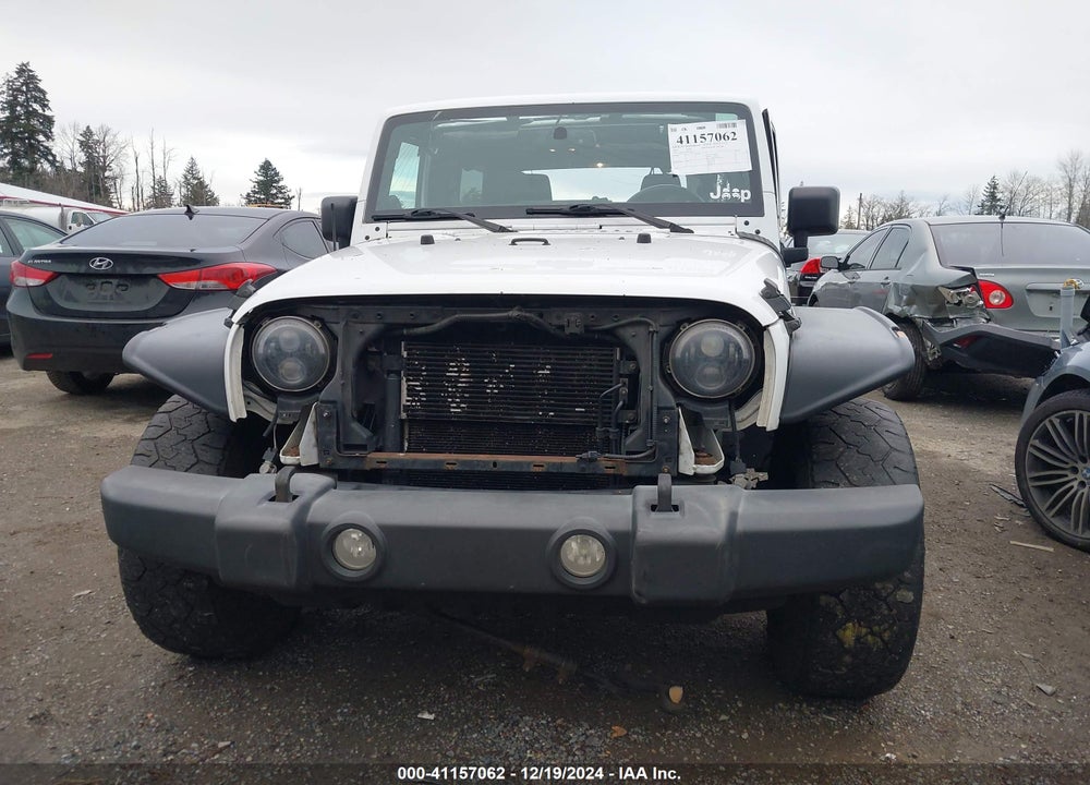 2013 JEEP WRANGLER UNLIMITED SAHARA VIN: 1C4BJWEG6DL626512