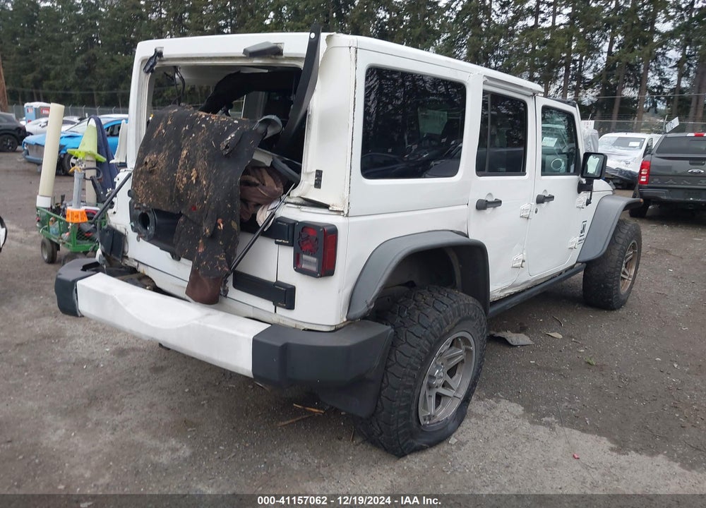 2013 JEEP WRANGLER UNLIMITED SAHARA VIN: 1C4BJWEG6DL626512