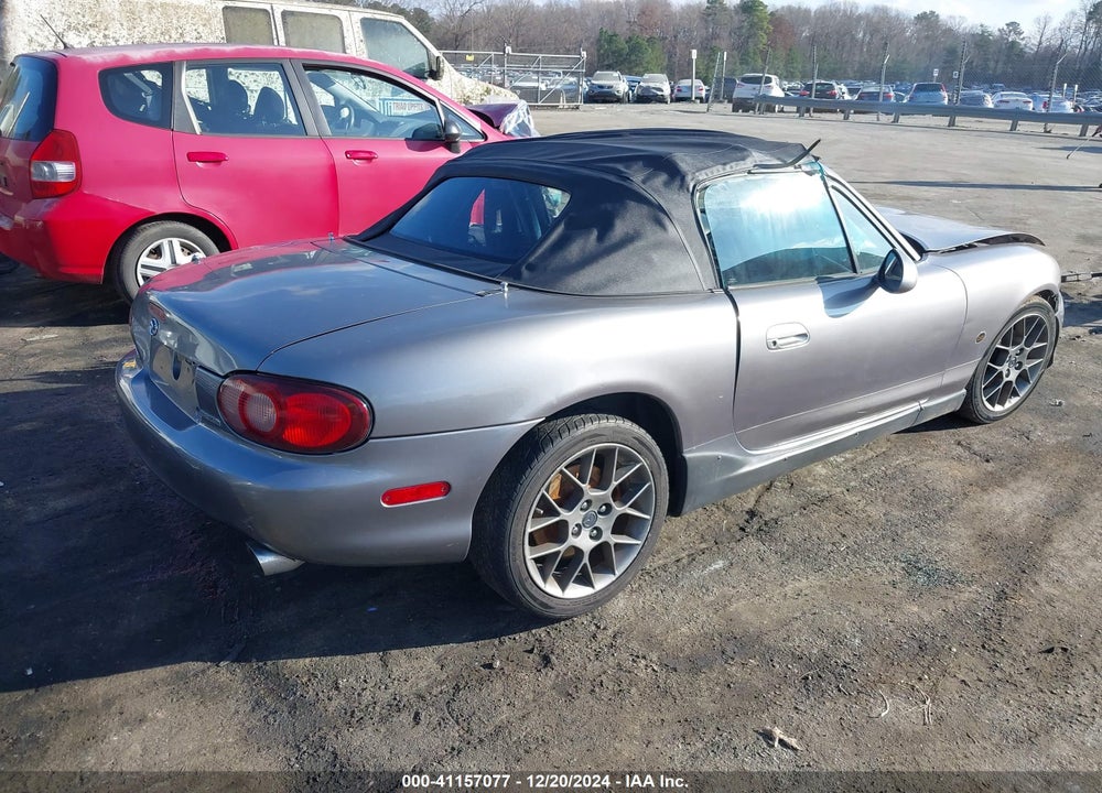 2002 MAZDA MX-5 MIATA CLOTH/LS/SE VIN: JM1NB353820227203