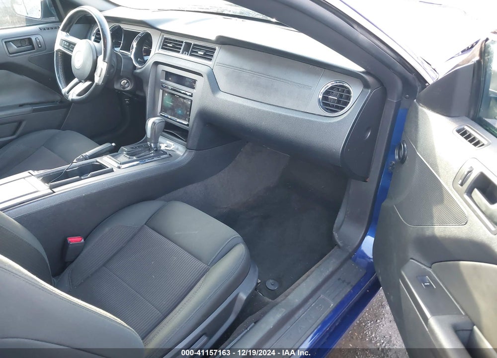 2014 FORD MUSTANG V6 VIN: 1ZVBP8AM4E5298547