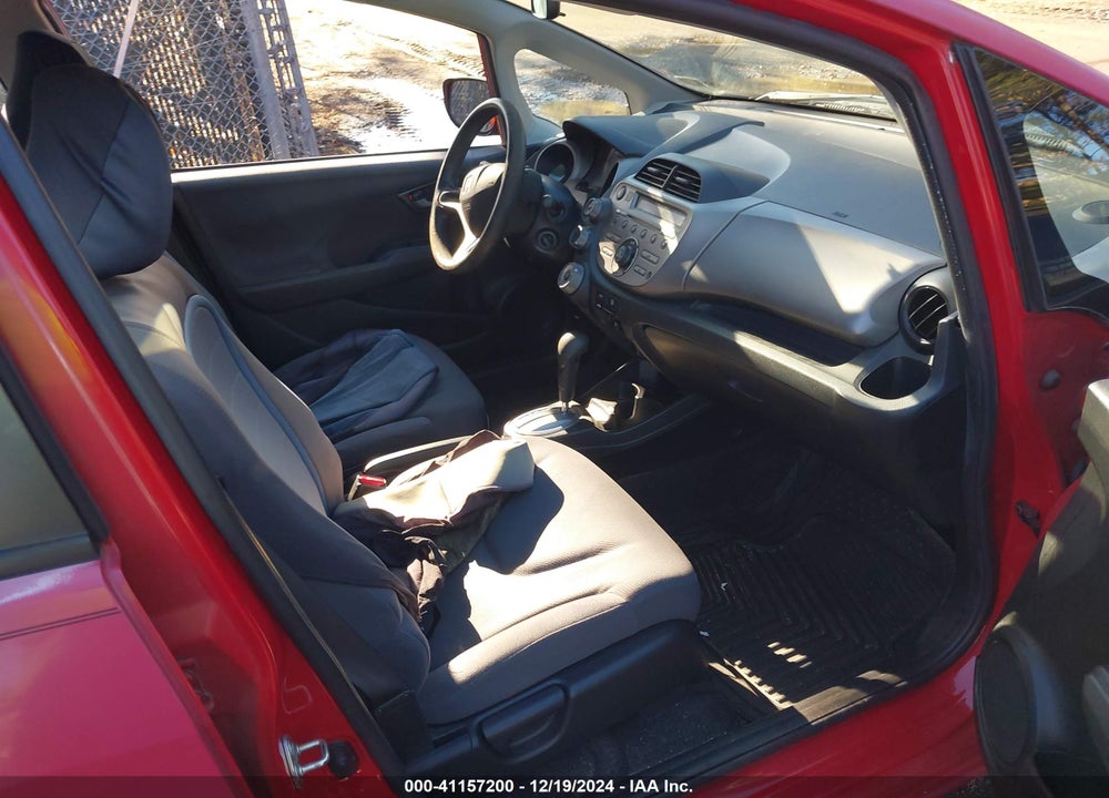 2009 HONDA FIT VIN: JHMGE88209S013187