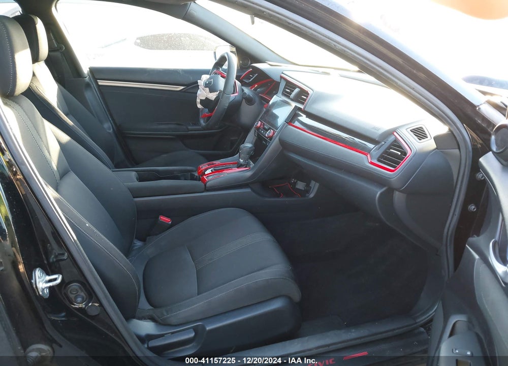 2018 HONDA CIVIC VIN: SHHFK7H56JU405312