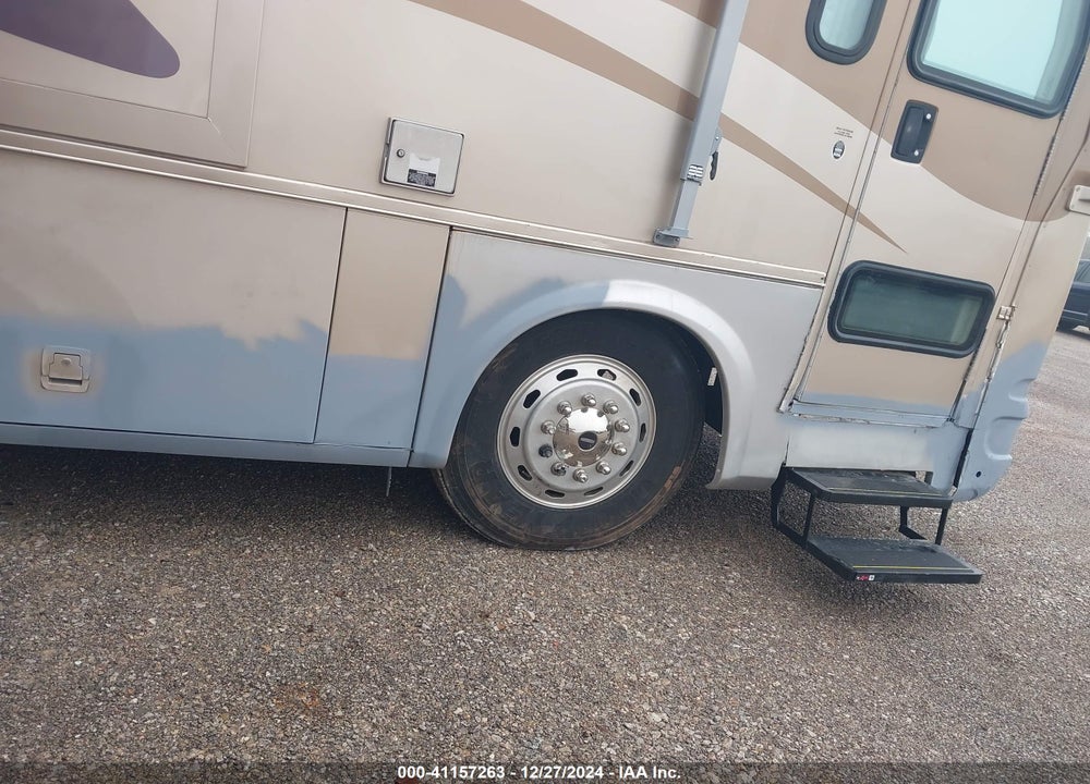 2002 FREIGHTLINER CHASSIS X LINE MOTOR HOME VIN: 4UZAAHCY82CK43179