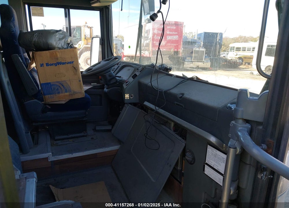 2012 VAN HOOL TD925 VIN: YE2DG13B8C2042513