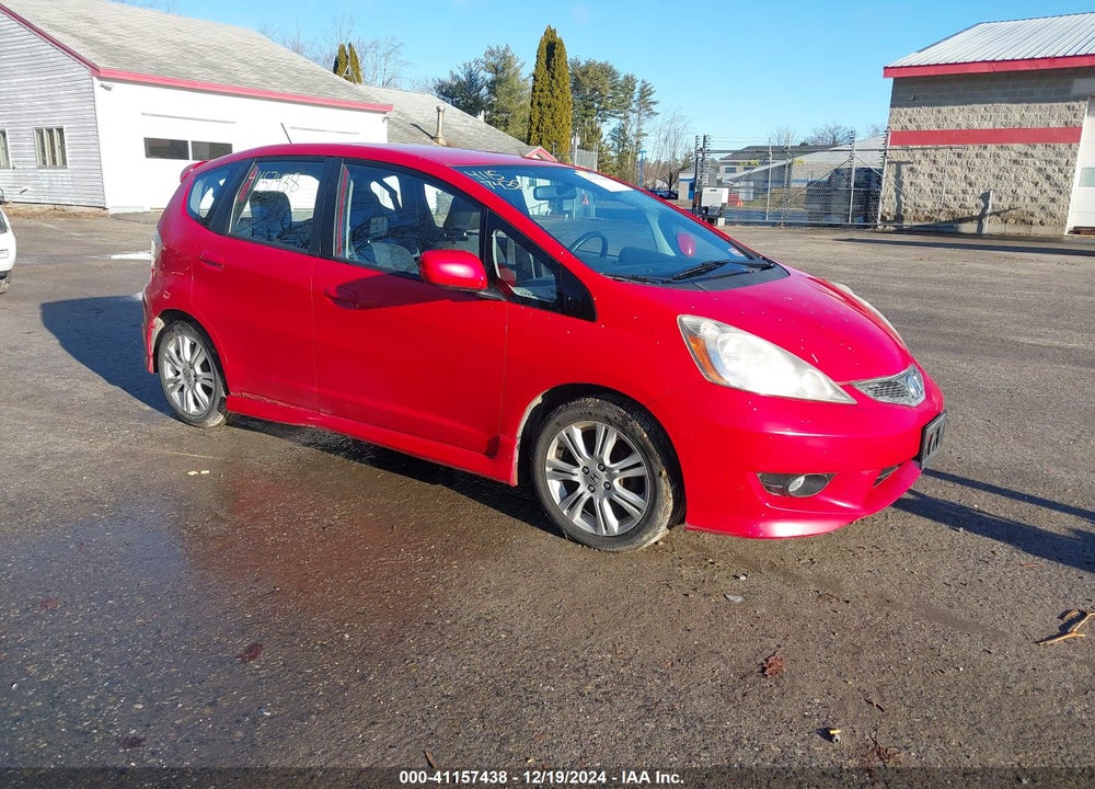 2011 HONDA FIT SPORT VIN: JHMGE8G54BC013561