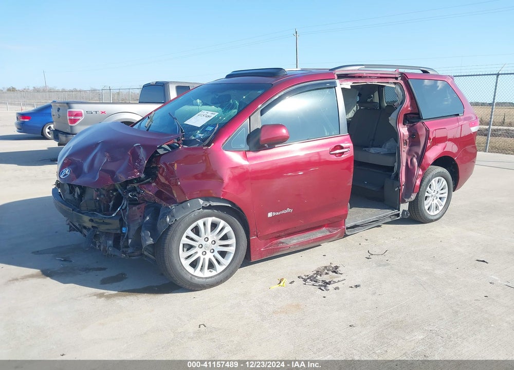 2014 TOYOTA SIENNA VIN: 5TDYK3DCXES421554