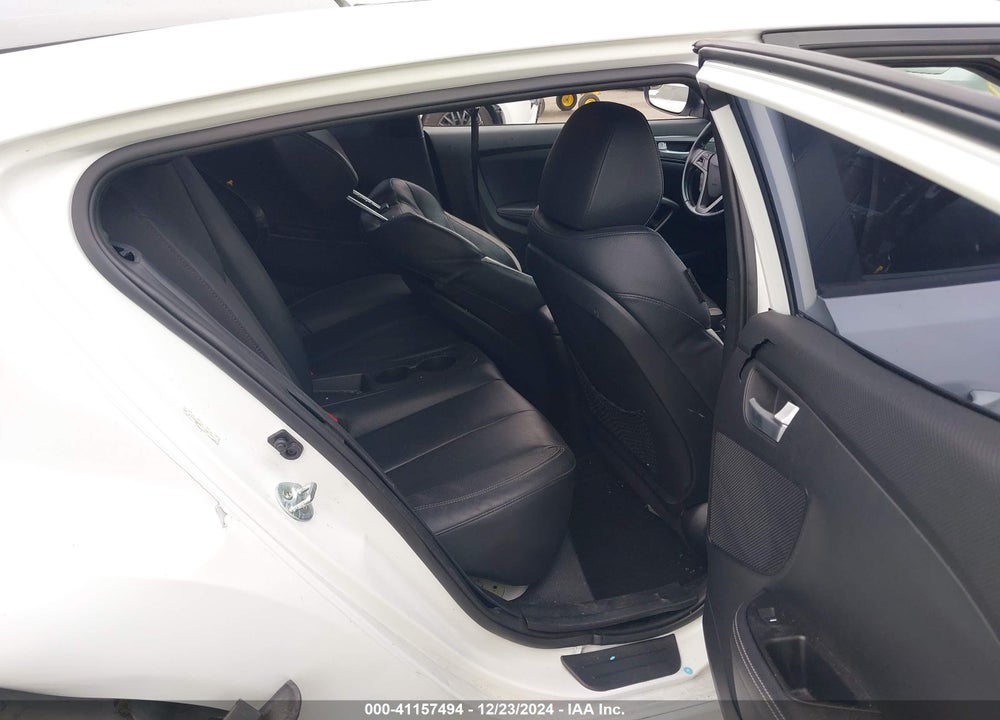 2015 HYUNDAI VELOSTER VIN: KMHTC6AE0FU243077