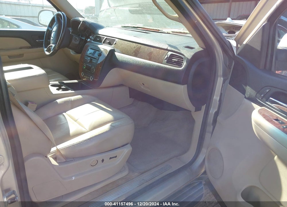 2007 CHEVROLET SUBURBAN 1500 LT VIN: 3GNFC16097G310174