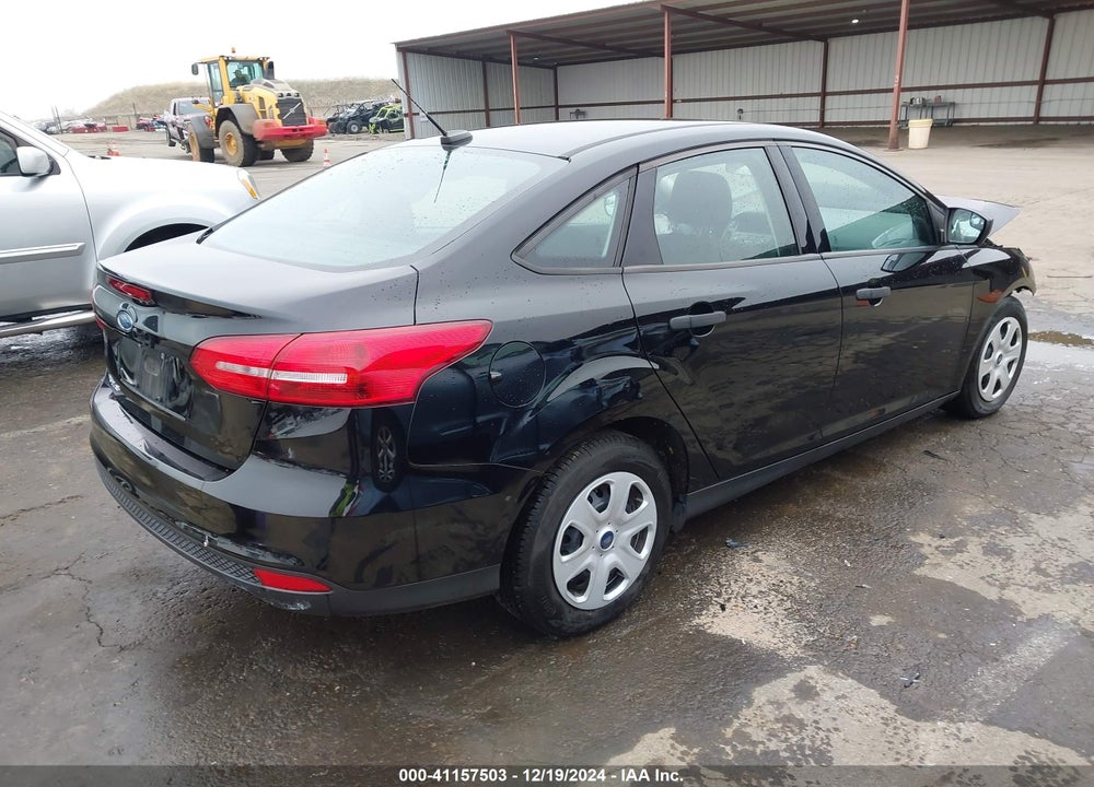2018 FORD FOCUS S VIN: 1FADP3E27JL288100
