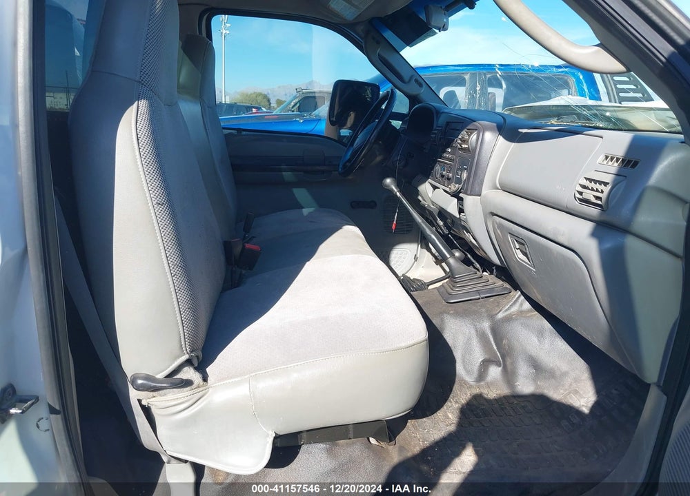 2005 FORD F-250 XL/XLT VIN: 1FTSF21PX5EC20402