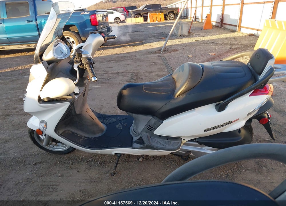 2006 KYMCO USA INC GRAND VISTA 250 VIN: RFBS4K1906B200723