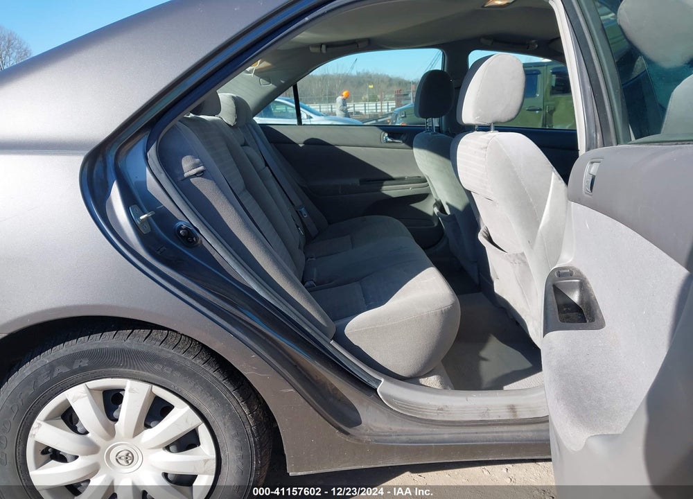 2005 TOYOTA CAMRY LE VIN: 4T1BE30K15U516327
