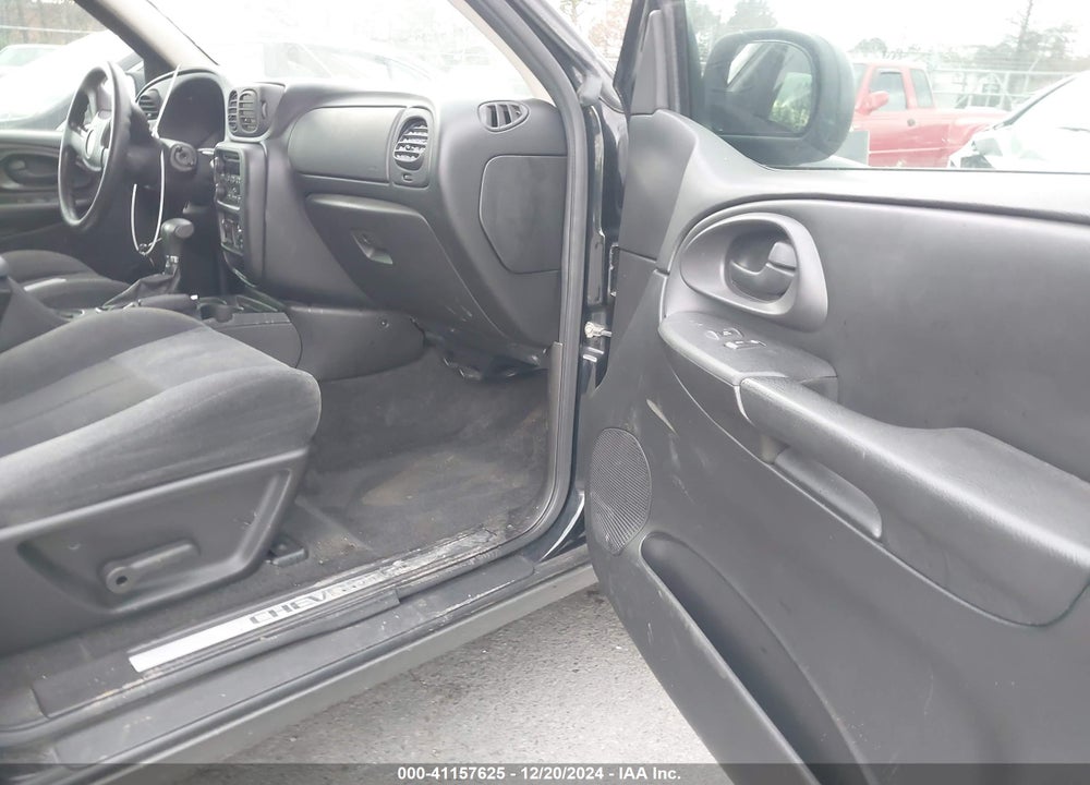 2009 CHEVROLET TRAILBLAZER LT VIN: 1GNDS33S192100546