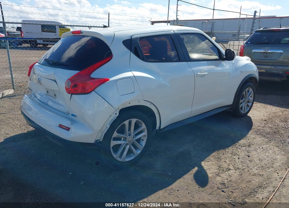 2014 NISSAN JUKE VIN: JN8AF5MR6ET452635