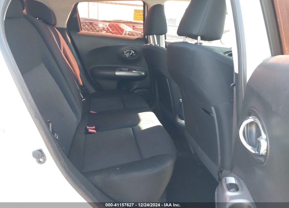2014 NISSAN JUKE VIN: JN8AF5MR6ET452635