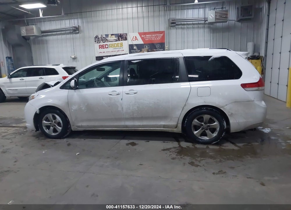 2013 TOYOTA SIENNA LE V6 8 PASSENGER VIN: 5TDKK3DC2DS368790