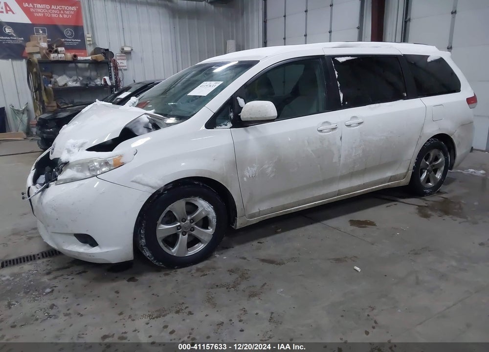 2013 TOYOTA SIENNA LE V6 8 PASSENGER VIN: 5TDKK3DC2DS368790