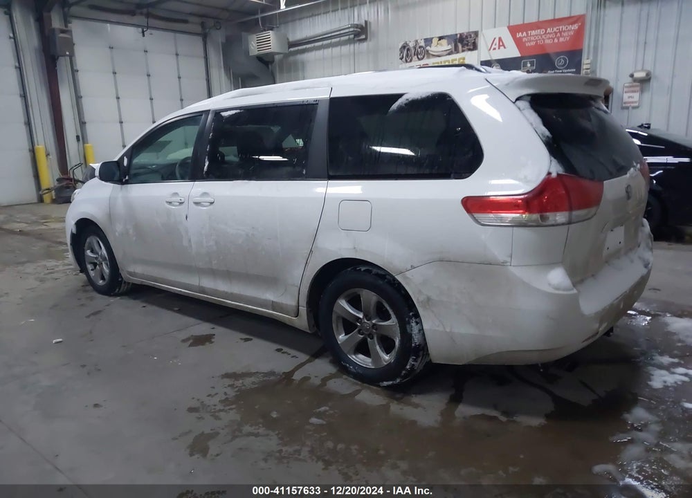 2013 TOYOTA SIENNA LE V6 8 PASSENGER VIN: 5TDKK3DC2DS368790