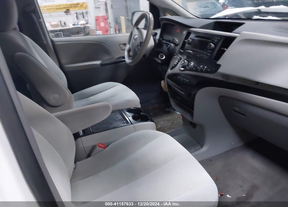 2013 TOYOTA SIENNA LE V6 8 PASSENGER VIN: 5TDKK3DC2DS368790