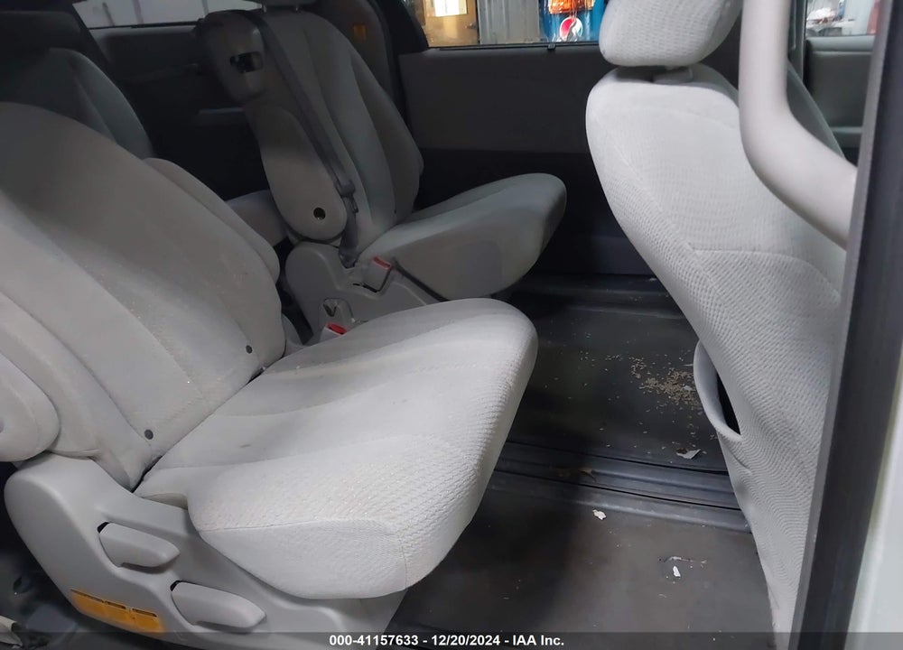 2013 TOYOTA SIENNA LE V6 8 PASSENGER VIN: 5TDKK3DC2DS368790