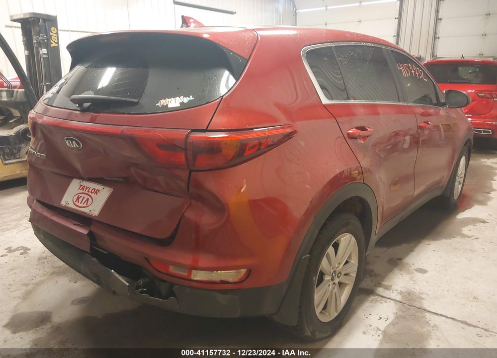 2019 KIA SPORTAGE LX VIN: KNDPM3AC6K7506150