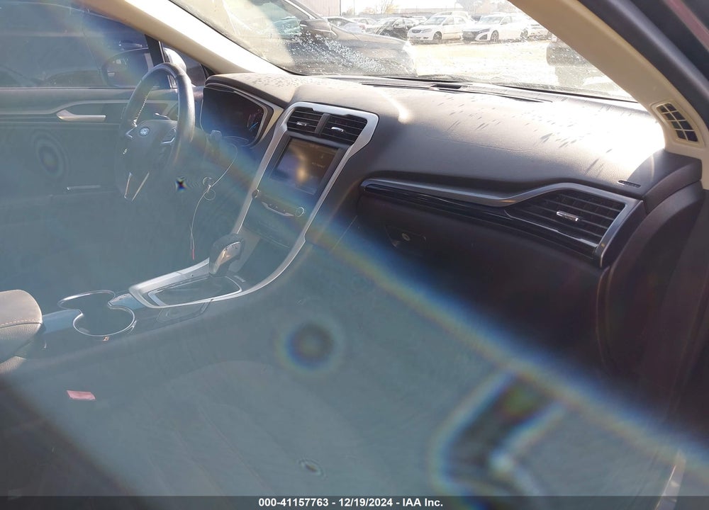2014 FORD FUSION SE VIN: 1FA6P0HD4E5388220