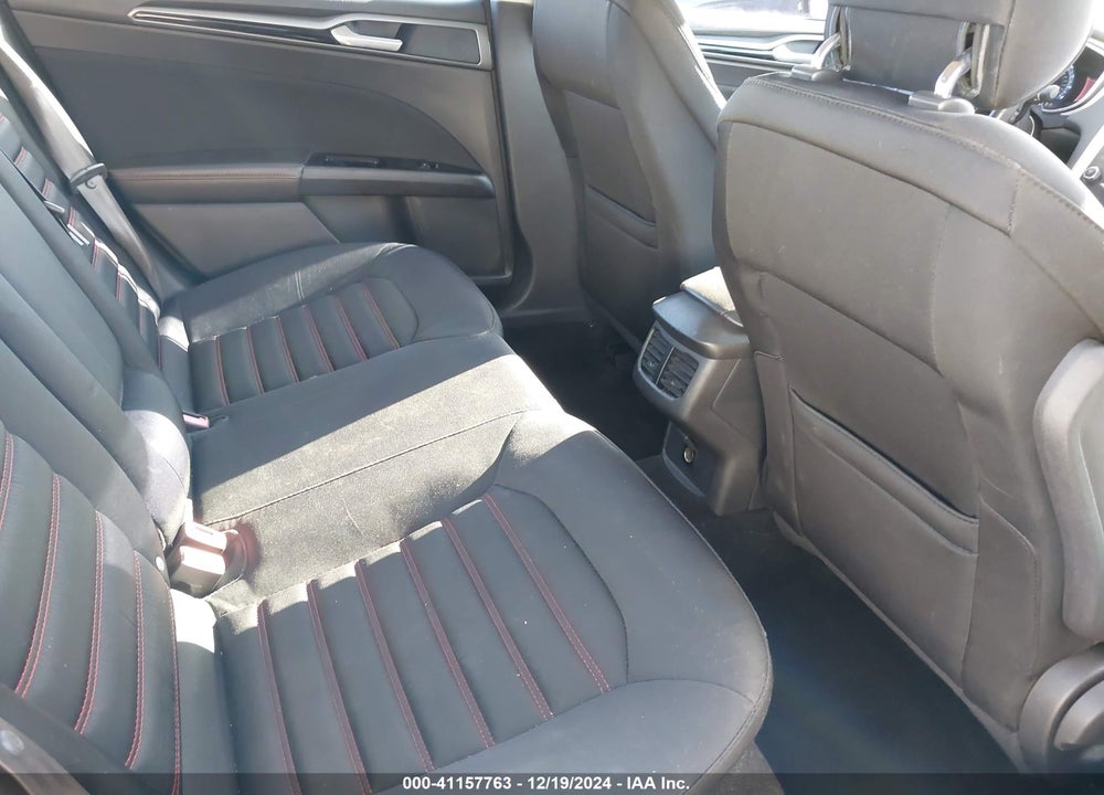 2014 FORD FUSION SE VIN: 1FA6P0HD4E5388220