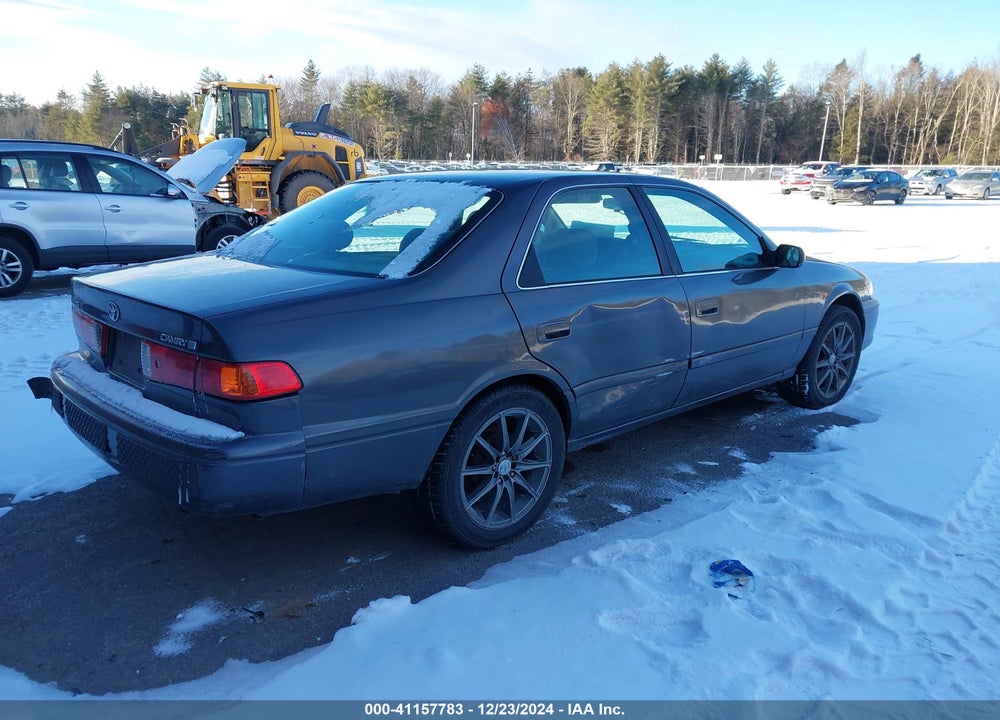 2001 TOYOTA CAMRY LE VIN: 4T1BG22K51U786222