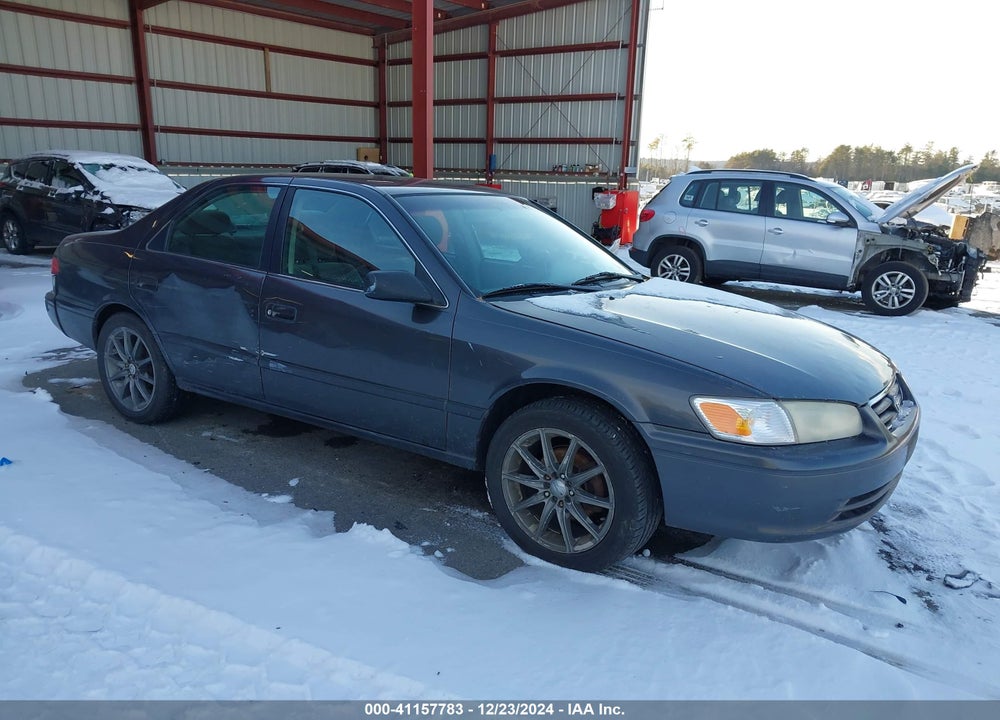 2001 TOYOTA CAMRY LE VIN: 4T1BG22K51U786222