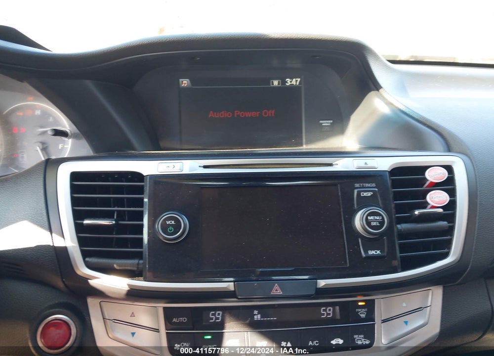 2013 HONDA ACCORD VIN: 1HGCT1B84DA017947