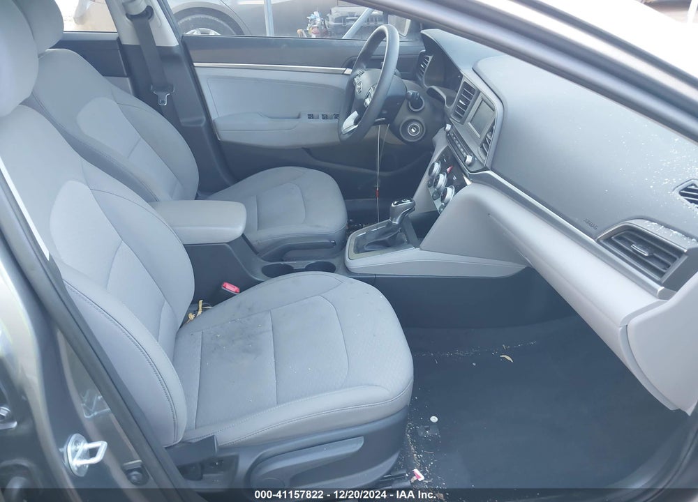 2019 HYUNDAI ELANTRA VIN: 5NPD74LF5KH494771