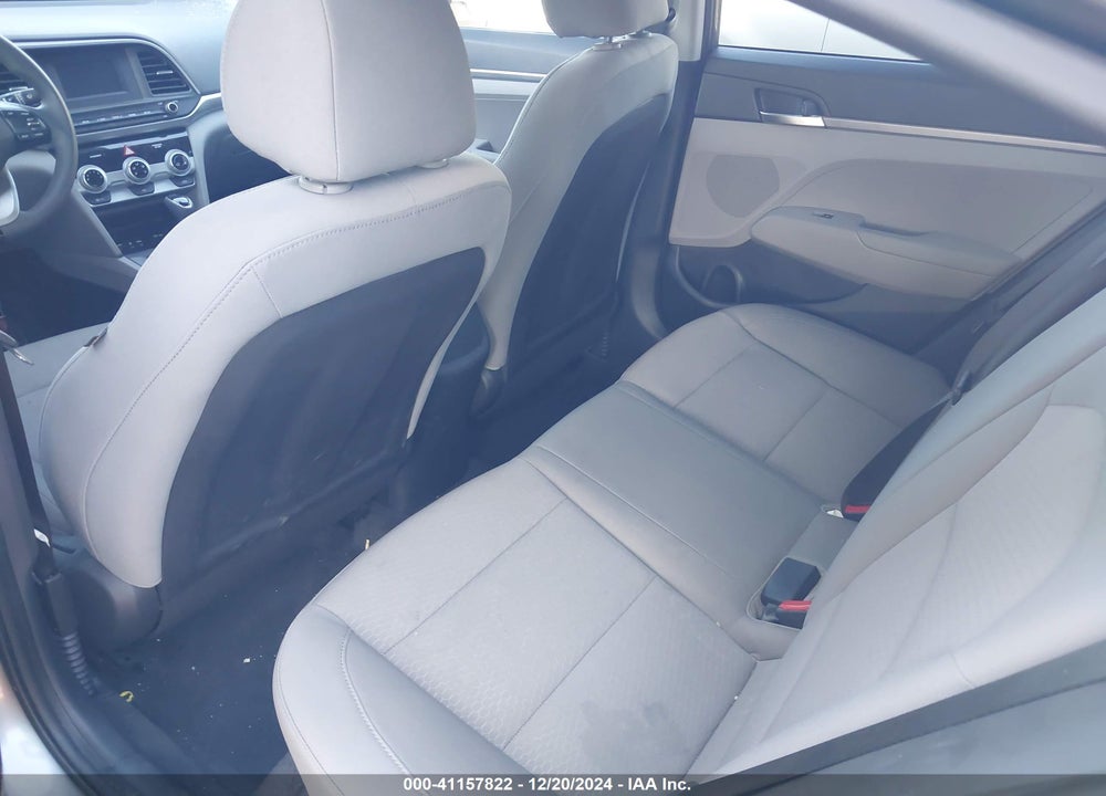 2019 HYUNDAI ELANTRA VIN: 5NPD74LF5KH494771