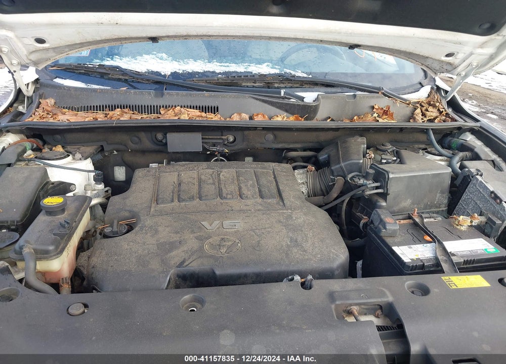 2008 TOYOTA RAV4 BASE V6 VIN: JTMBK33V986037679