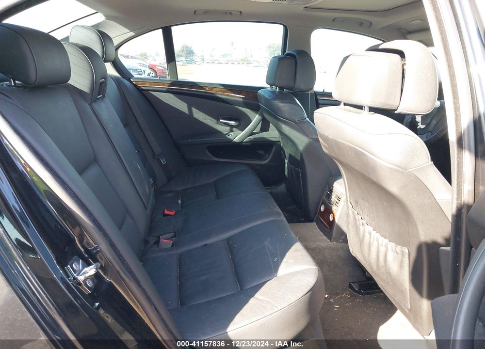 2009 BMW 528 VIN: WBANU53589C118174
