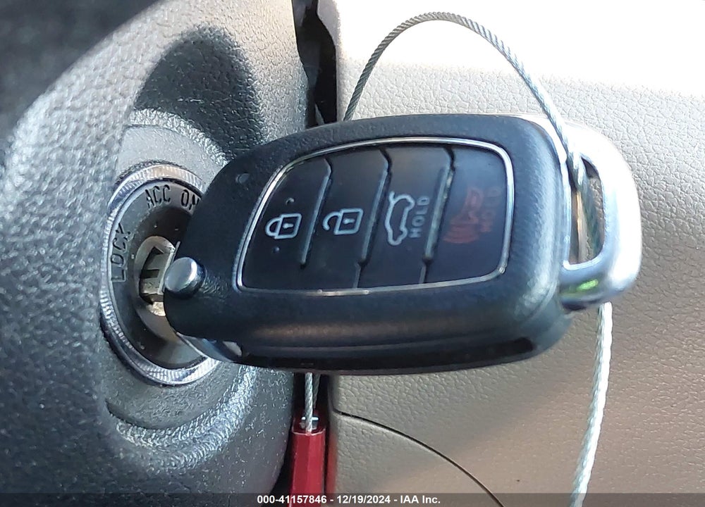 2018 HYUNDAI TUCSON SE VIN: KM8J23A41JU833653