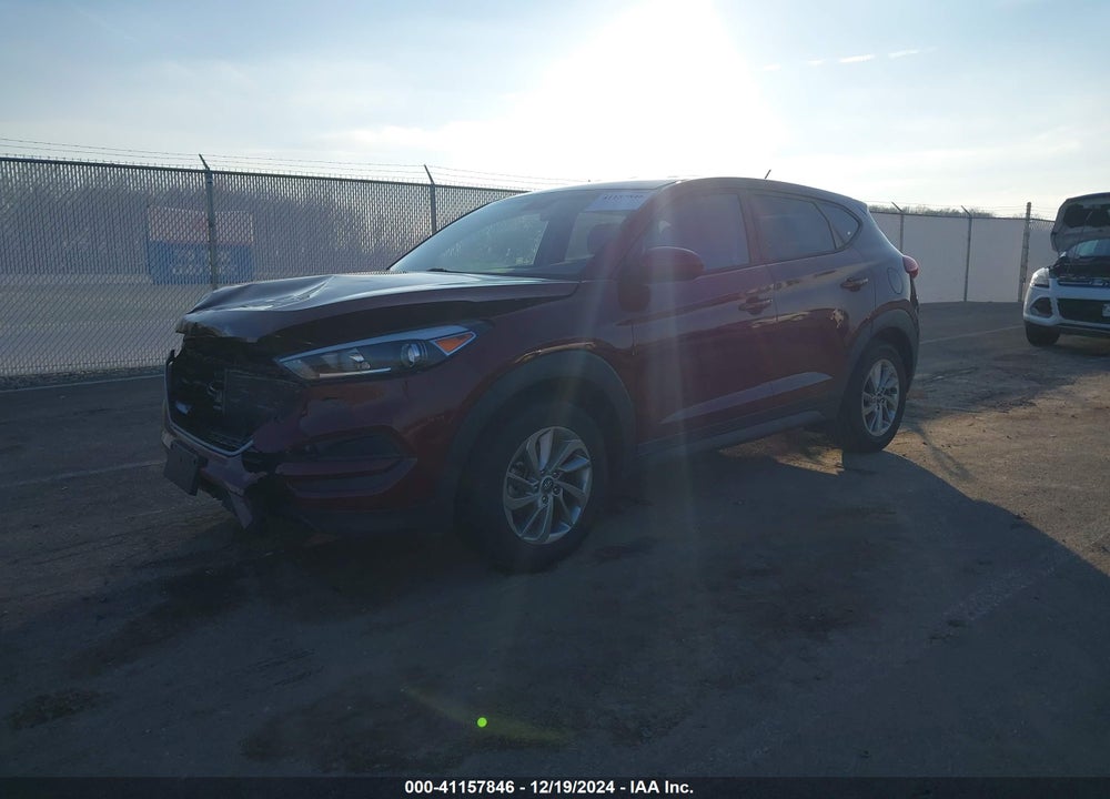 2018 HYUNDAI TUCSON SE VIN: KM8J23A41JU833653