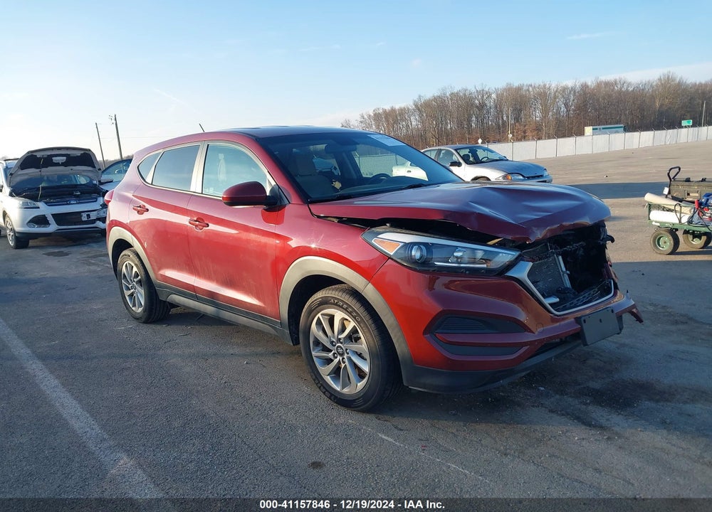 2018 HYUNDAI TUCSON SE VIN: KM8J23A41JU833653