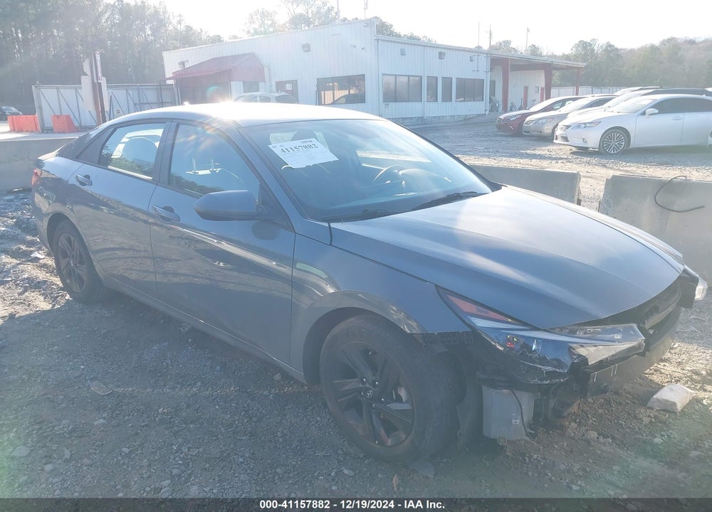 2022 HYUNDAI ELANTRA VIN: KMHLM4AG4NU331177