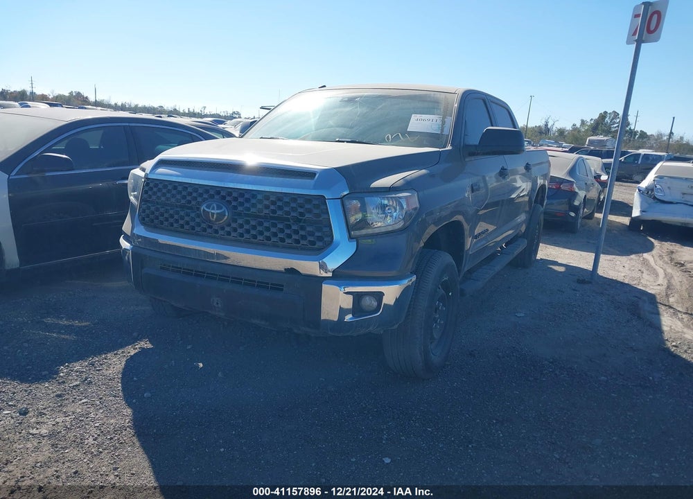 2018 TOYOTA TUNDRA SR5 5.7L V8 VIN: 5TFDW5F18JX747514