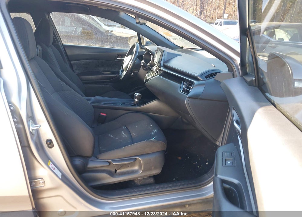 2018 TOYOTA C-HR XLE PREMIUM VIN: NMTKHMBX5JR015688