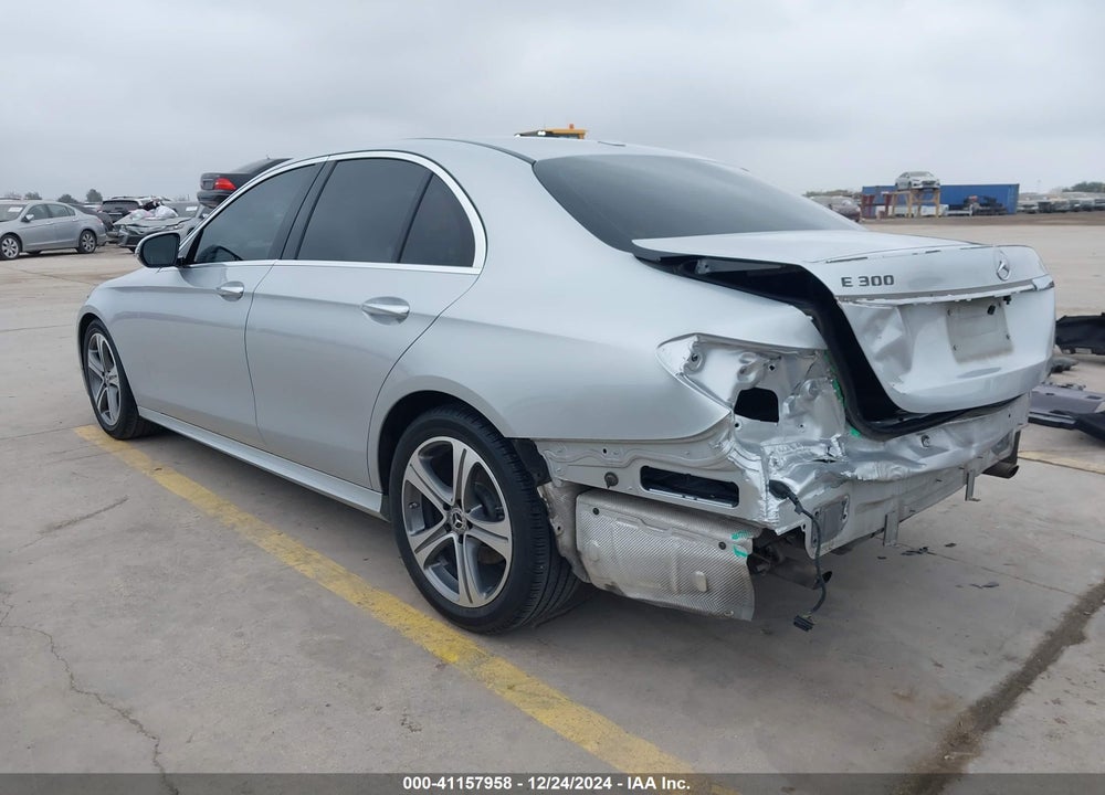 2018 MERCEDES-BENZ E 300 VIN: WDDZF4JB9JA294092