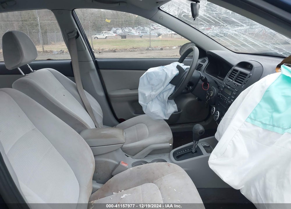 2009 KIA SPECTRA EX VIN: KNAFE221X95603208