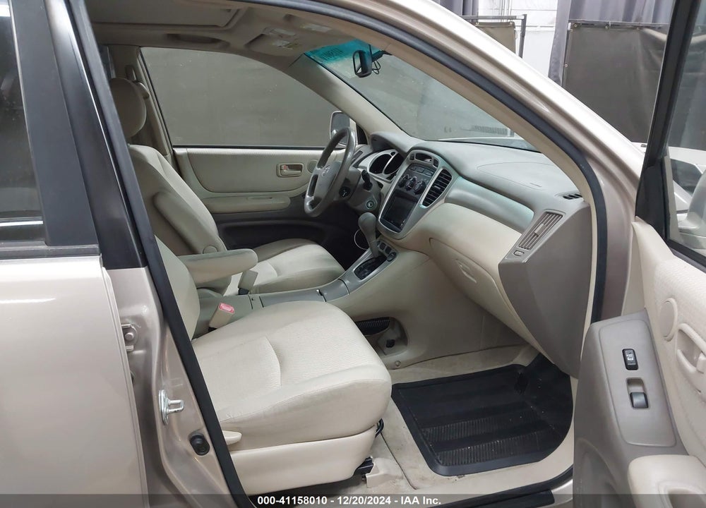 2006 TOYOTA HIGHLANDER VIN: JTEDD21A460153137