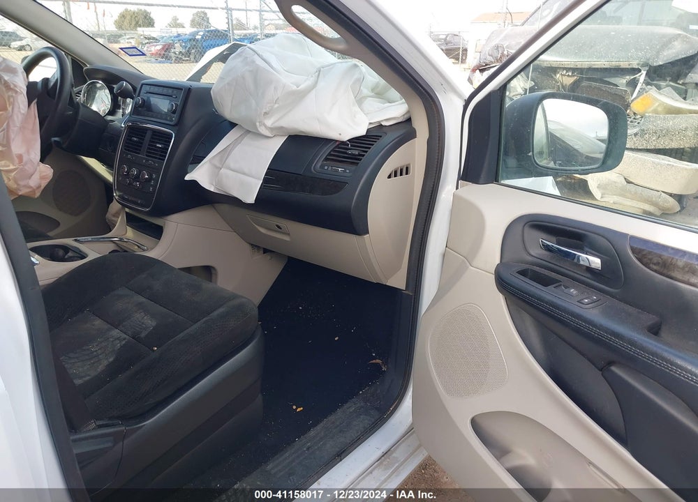 2015 DODGE GRAND CARAVAN VIN: 2C4RDGCG0FR745097